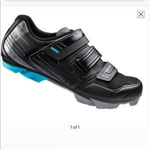 Shimano Cycling Womens shoe sz 8.5 no cleats